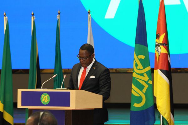 1chakwera-speaking-during-the-summit-pic-by-roy-nkosi-154187780-D70F-4538-8C81-5A0C6AA30206.jpg